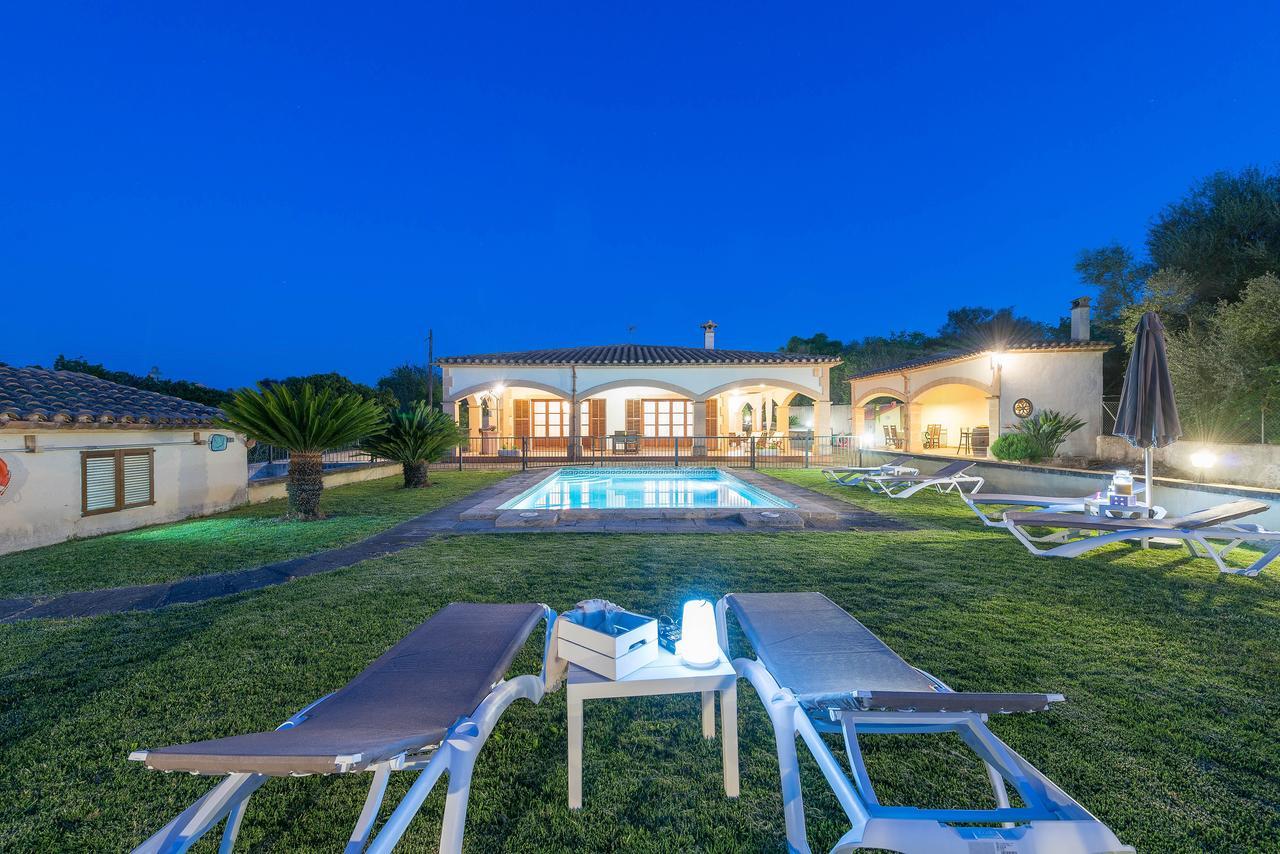 Ses Covetes Villa Petra  Bagian luar foto