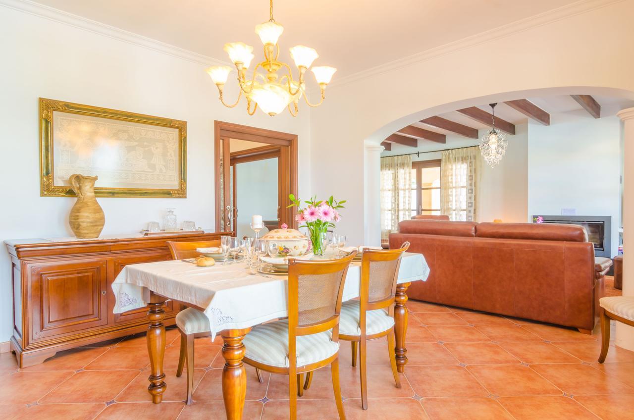Ses Covetes Villa Petra  Bagian luar foto