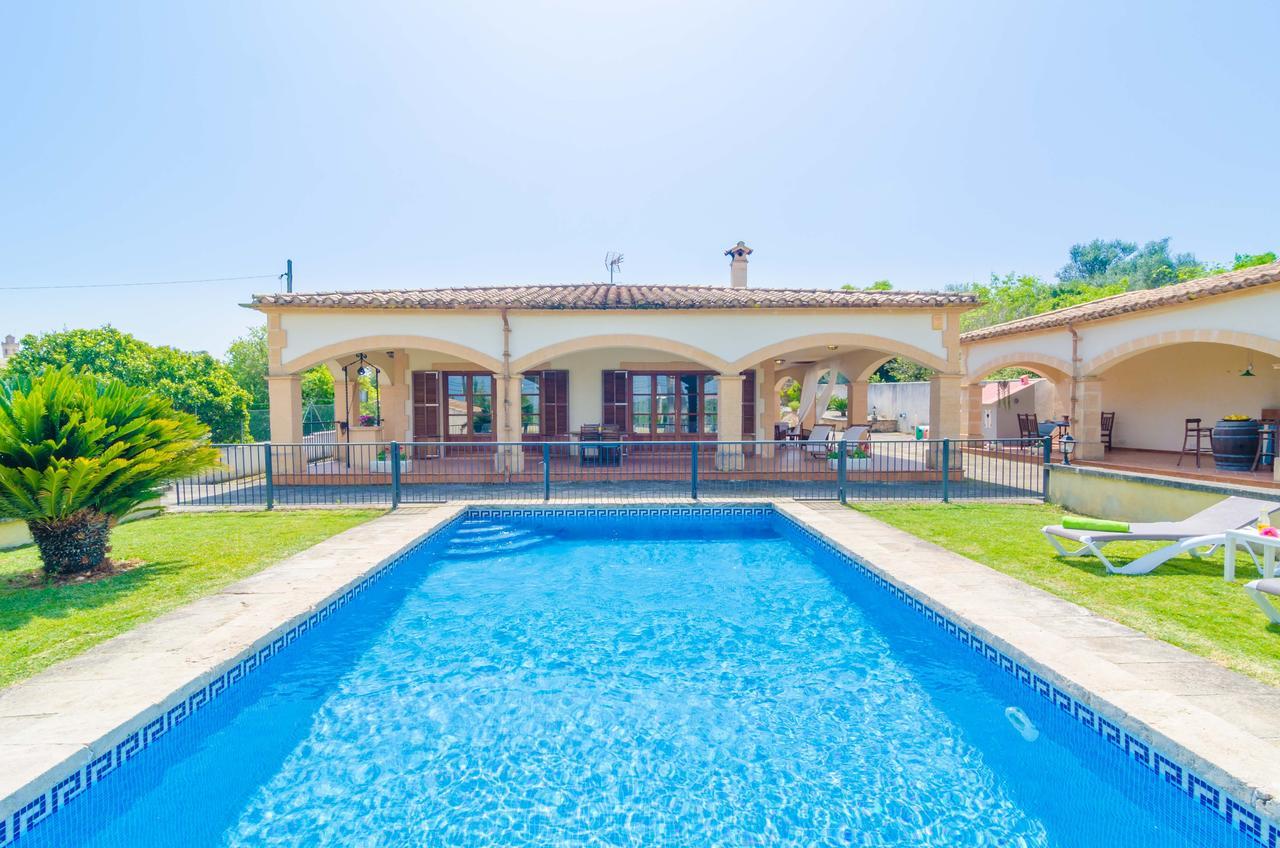 Ses Covetes Villa Petra  Bagian luar foto