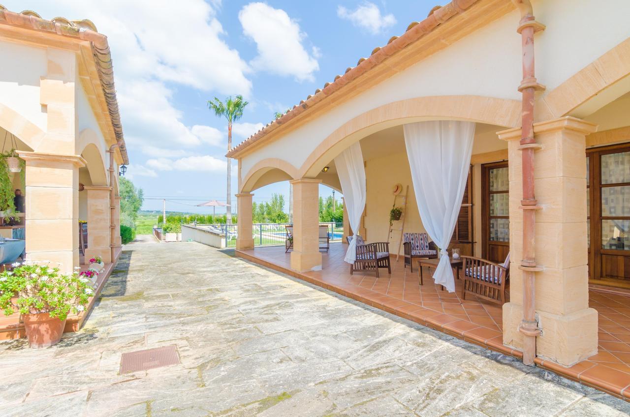 Ses Covetes Villa Petra  Bagian luar foto