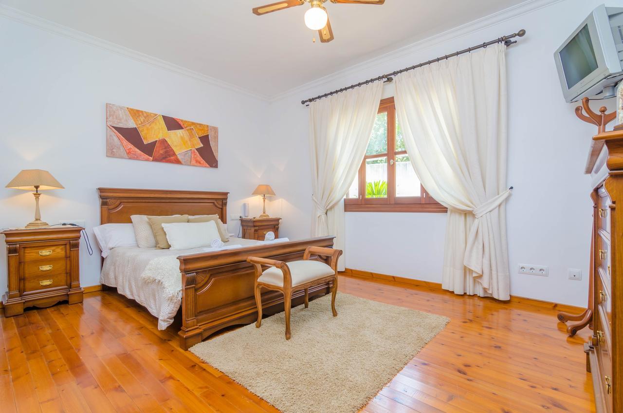 Ses Covetes Villa Petra  Bagian luar foto