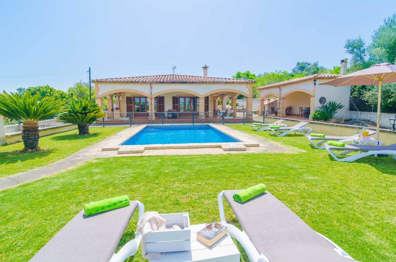 Ses Covetes Villa Petra  Bagian luar foto